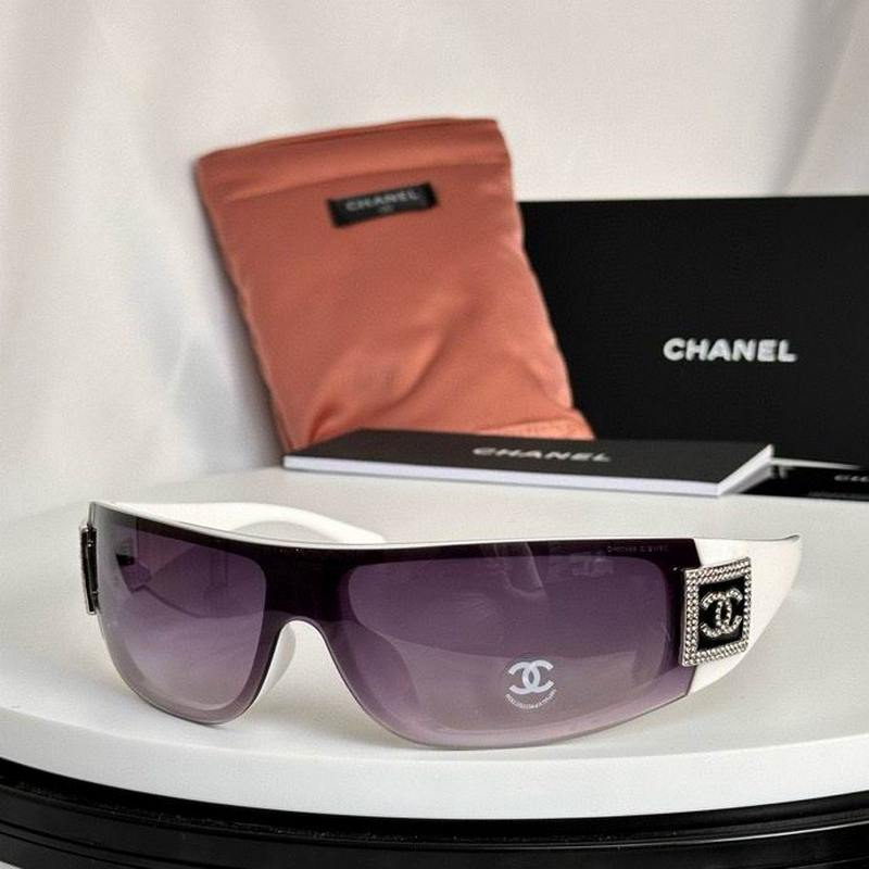 Chanel Sunglasses 689